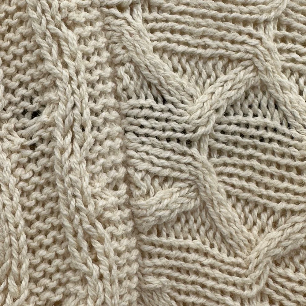 Banana Republic Cream Cable Knit Sweater - Picture 4 of 5
